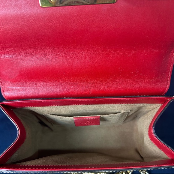 GUCCI GG Supreme with Padlock & Chain Strap Shoulder Bag - Picture 15 of 16